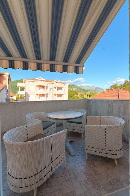 Apartments Pean Тиват Стая снимка