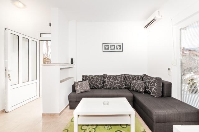 Apartments Pean Тиват Стая снимка